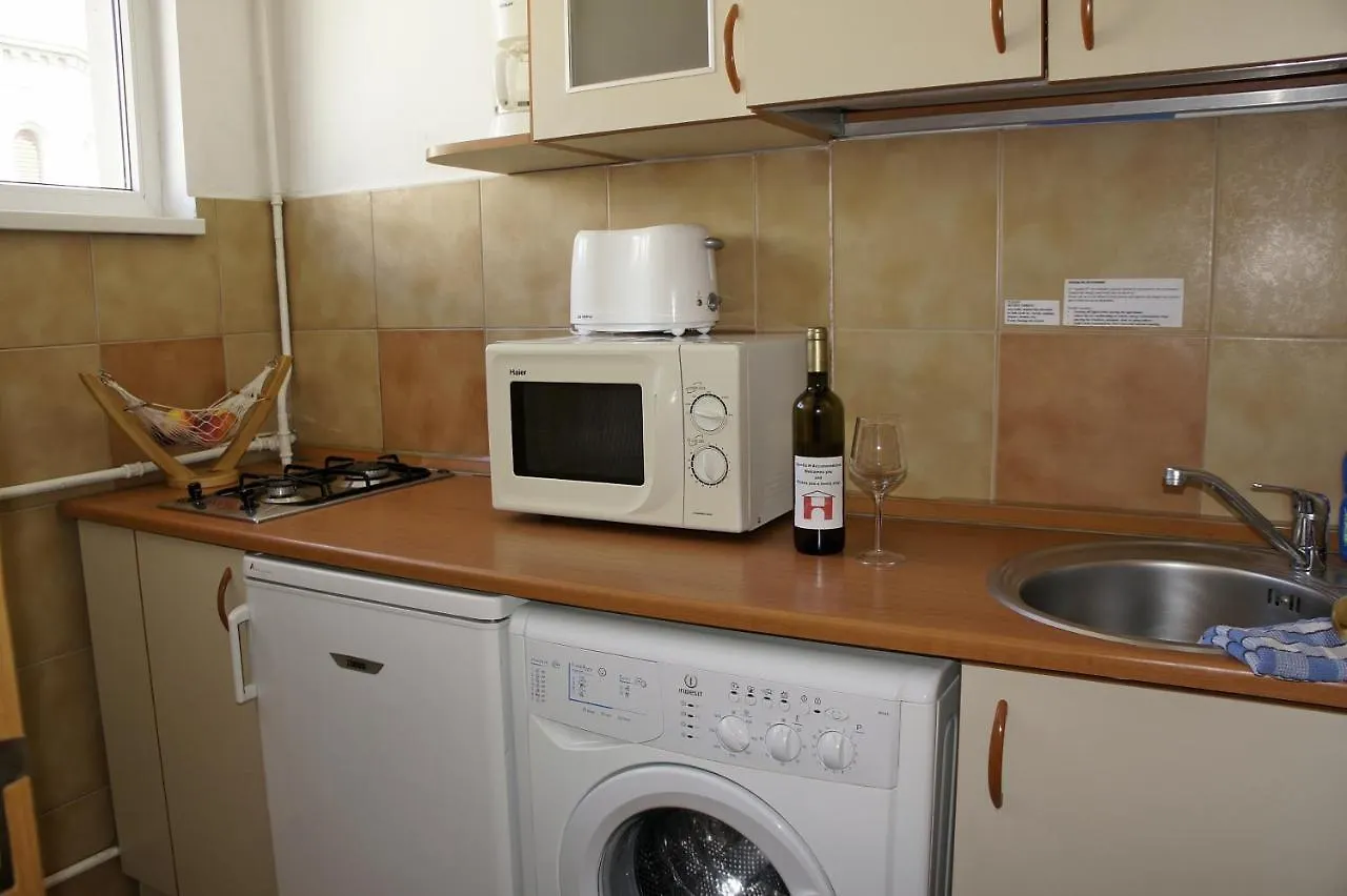 Agentia H Accommodation Bucharest Apartment