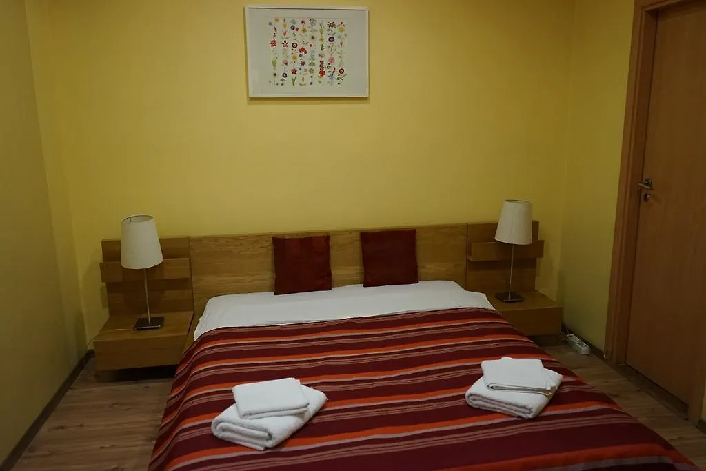 Agentia H Accommodation Bucareste 0*,